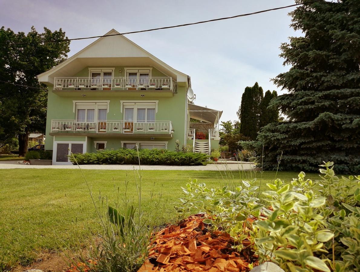 Elisoria Apartments Cserszegtomaj Exterior photo